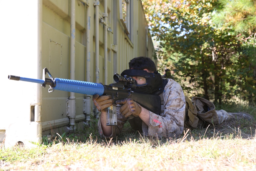 1/6 runs Basic Urban Skills Training course