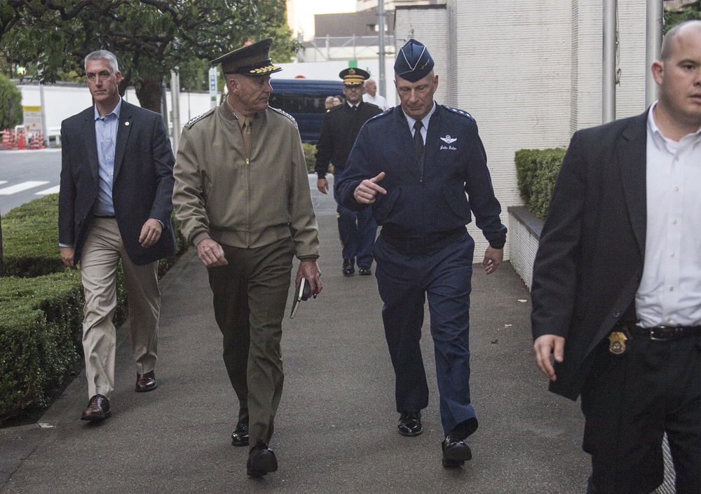 Gen. Dunford visits Japan