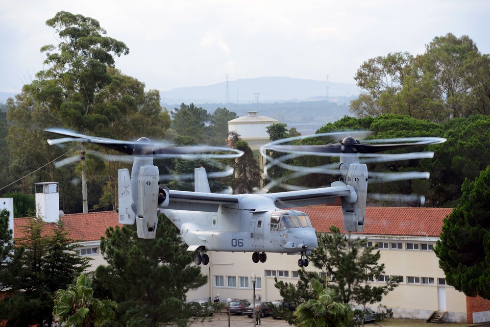 Portugese Marines board MV-22 Osprey during Trident Juncture 2015