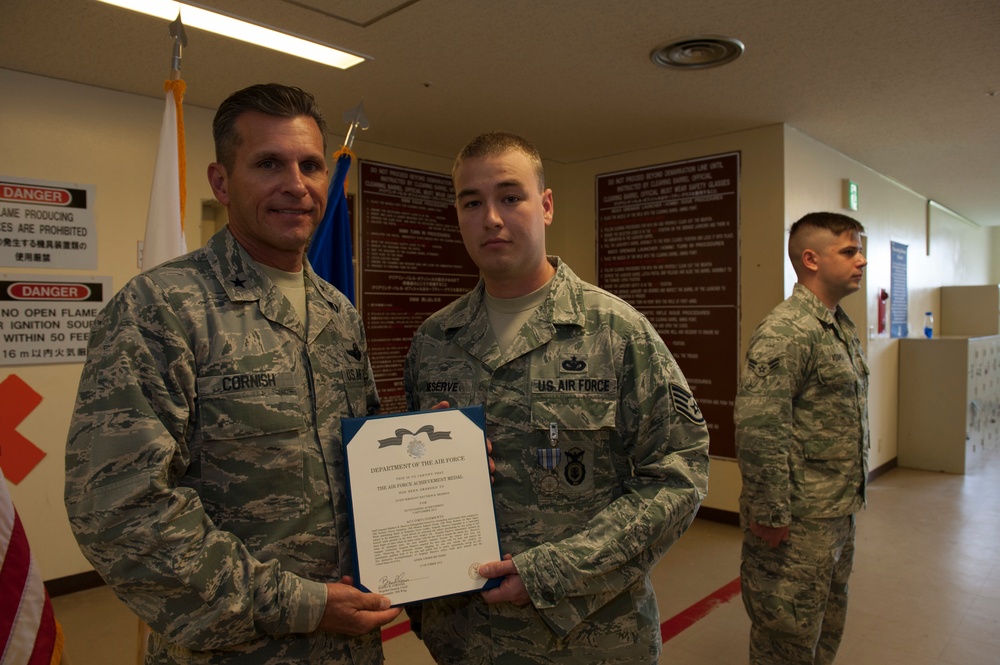 Kadena Airmen recognized for lifesaving actions