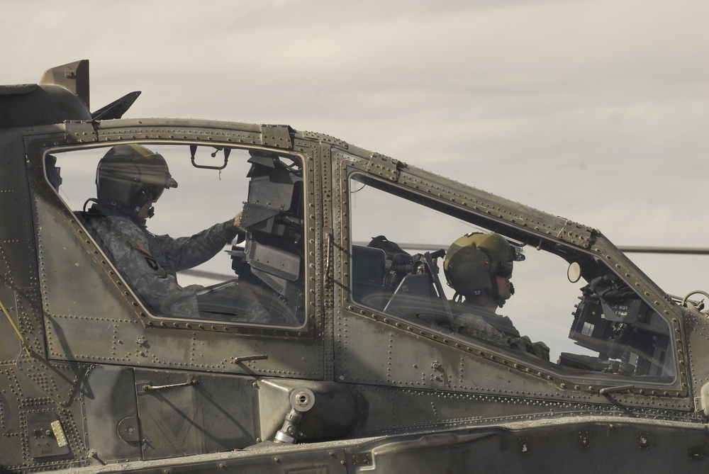 Inaugural Gunfighter Fly-In