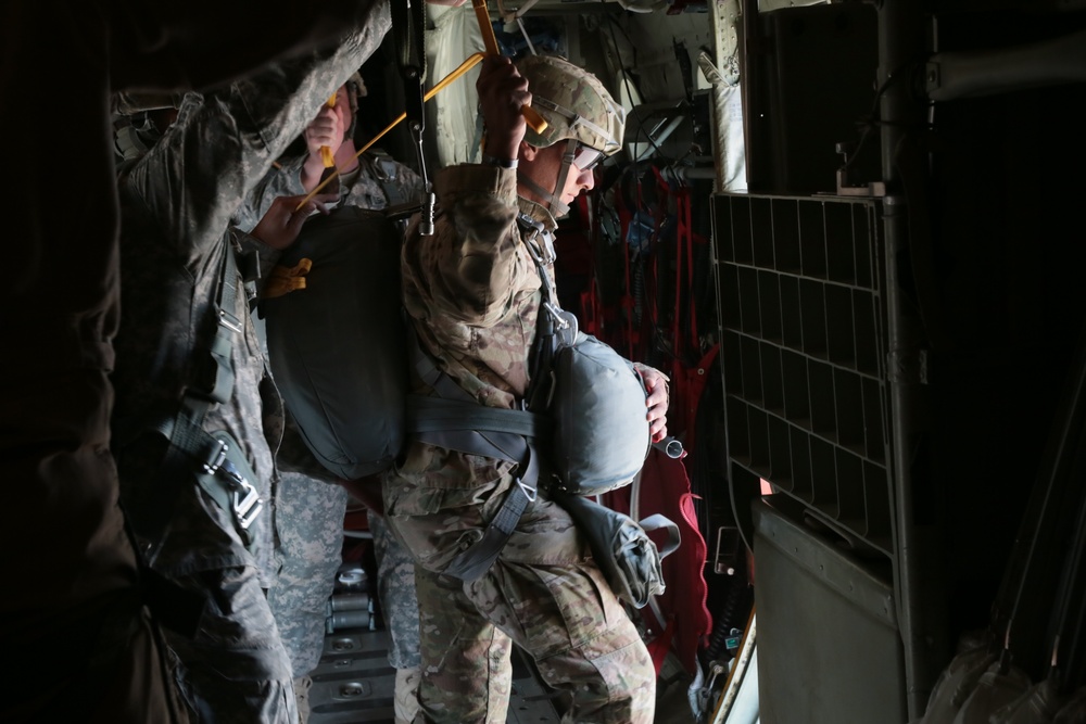 Tarantula Team Airborne jump Fort Irwin