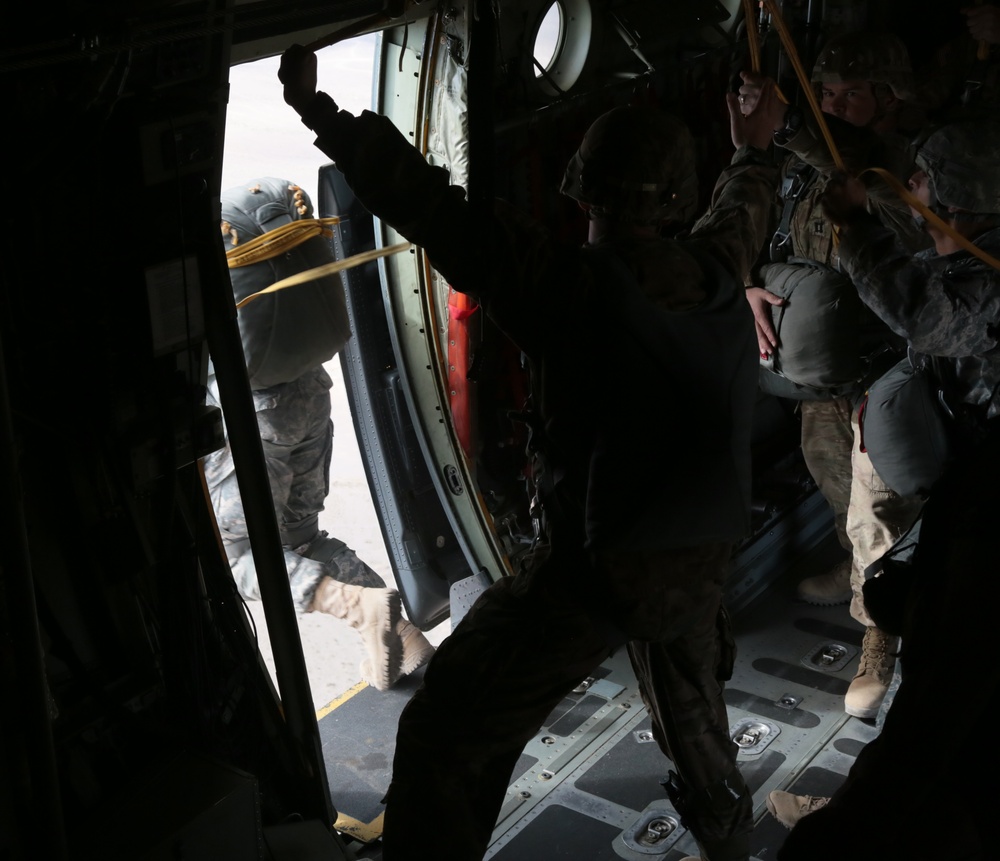 Tarantula Team Airborne jump Fort Irwin