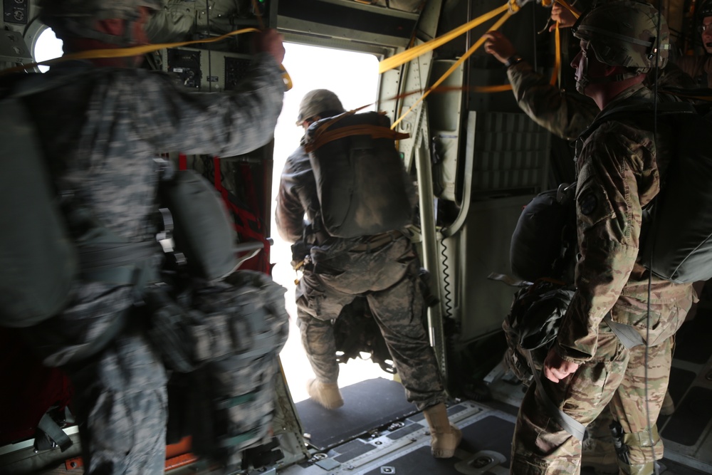 Tarantula Team Airborne jump Fort Irwin