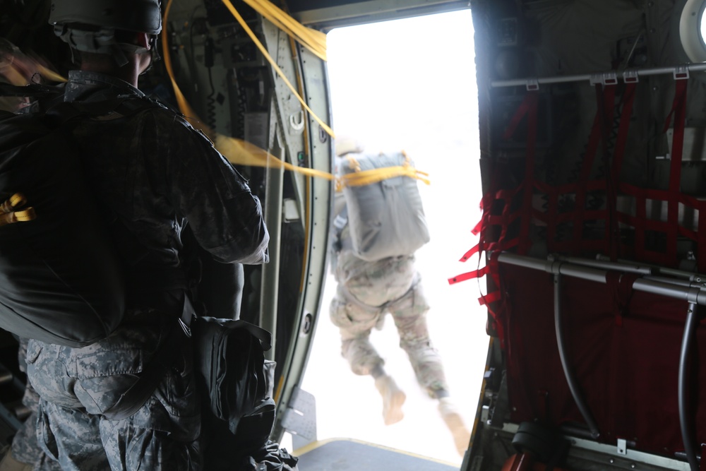 Tarantula Team Airborne jump Fort Irwin