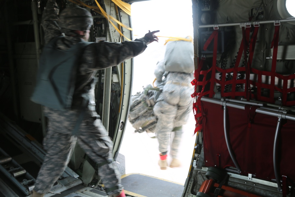 Tarantula Team Airborne jump Fort Irwin