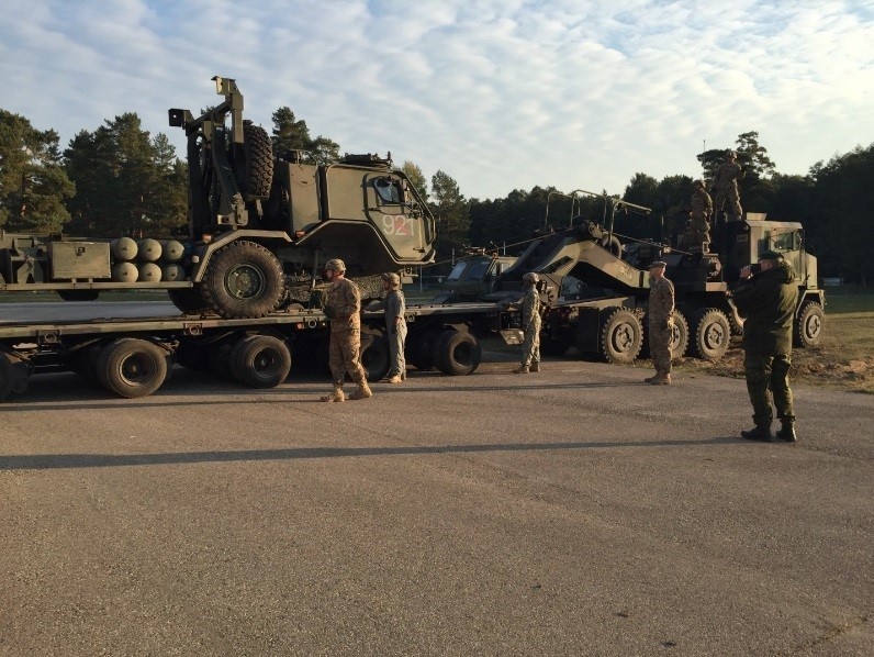 Knight’s Brigade runs with ‘Wolves’ demonstrates allied interoperability