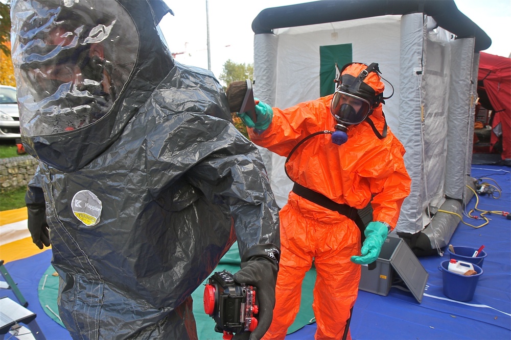 Army Reserve partners with Belgian firefighters for CBRN training