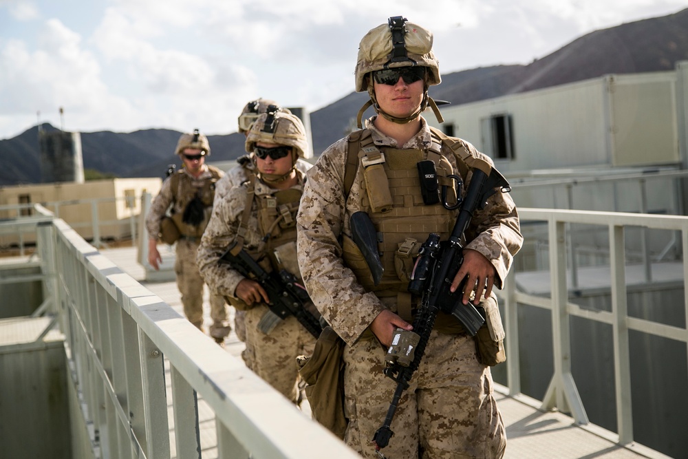 13th MEU conducts amphibious assault