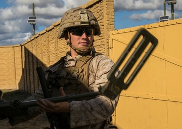 13th MEU conducts amphibious assault