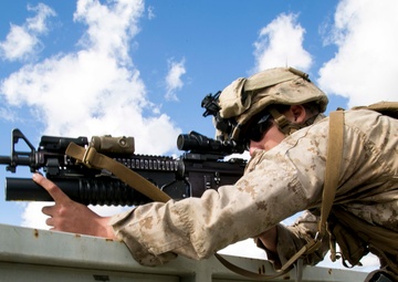 13th MEU conducts amphibious assault