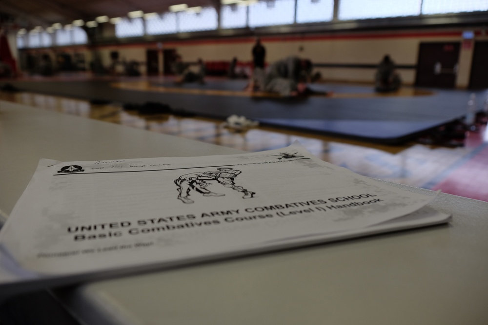 7th MSC Soldiers certify KMC Soldiers; Airmen in Combatives Level 1