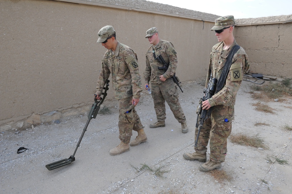 Soldiers complete Counter IED Course