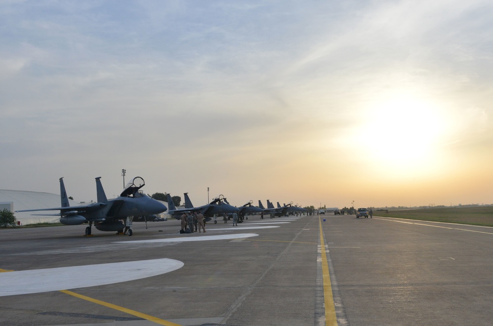 F-15Cs arrive at Incirlik Air Base