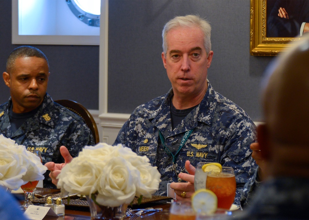 Departmental leading chief petty officers have lunch with commanding officer