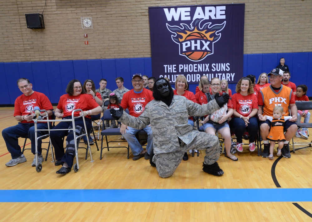 Phoenix Suns visit Luke Air Force Base