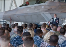 Secretary of defense thanks service members during talks at JBPHH