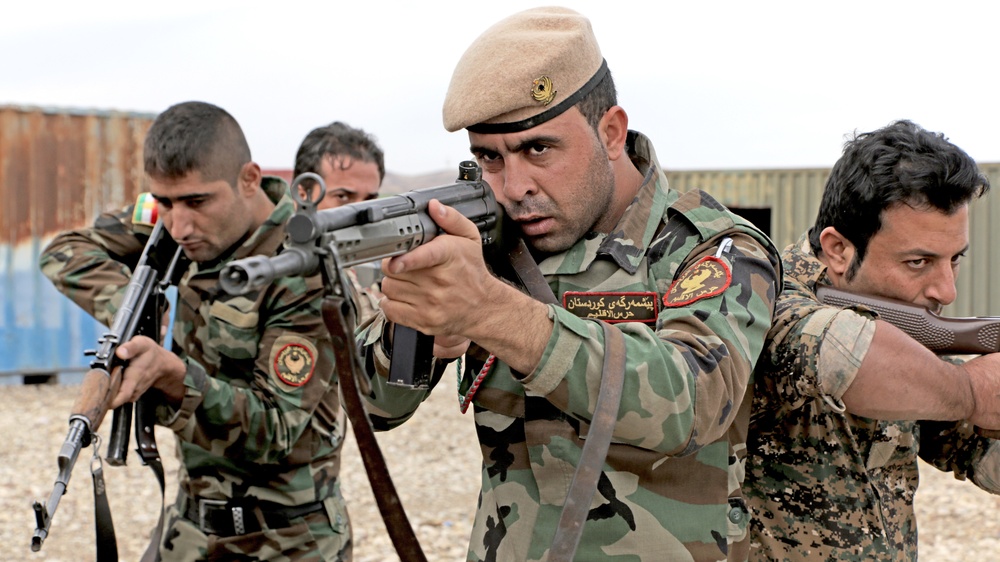 Peshmerga forces conduct manever training