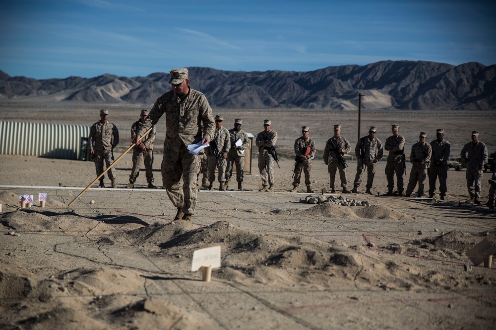 8th Marine Regiment briefs the plan for the Battalion Assault Course