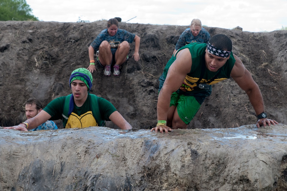 Florida Soldiers find warrior kinship in obstacle course running