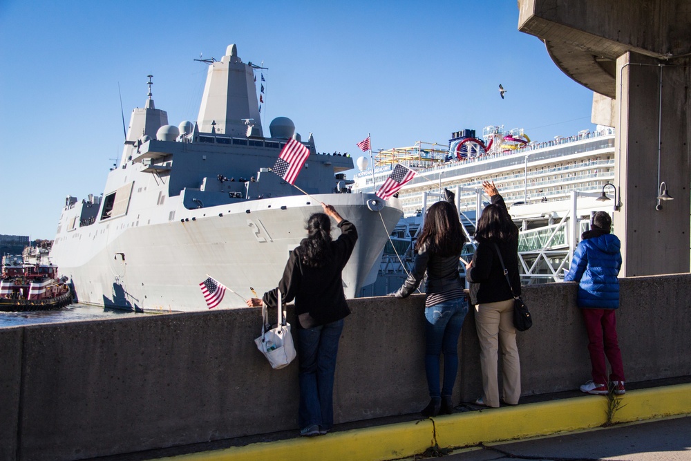 Well wishers welcome USS New York (LPD 21) to Manhattan's west side as the ship pulled in for port visit