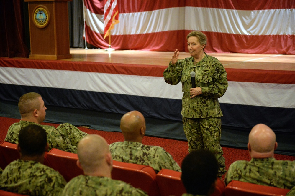 Vice Adm. Braun visits Coastal Riverine Squadron 8 Bravo Company at NSA Annapolis