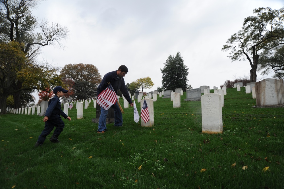 USCG honors fallen at Arlington ahead of Veterans Day