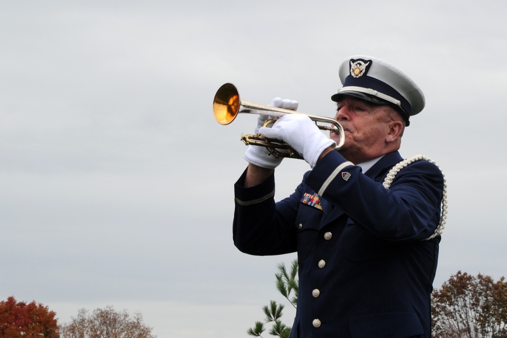 USCG honors fallen at Arlington ahead of Veterans Day