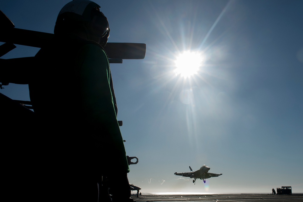 USS George Washington action
