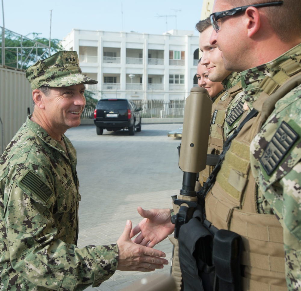 US 5th Fleet visit to Patrol Forces Southwest Asia