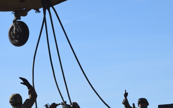 Sky Soldier engineers brings sling load expertise to Exercise Trident Juncture 15