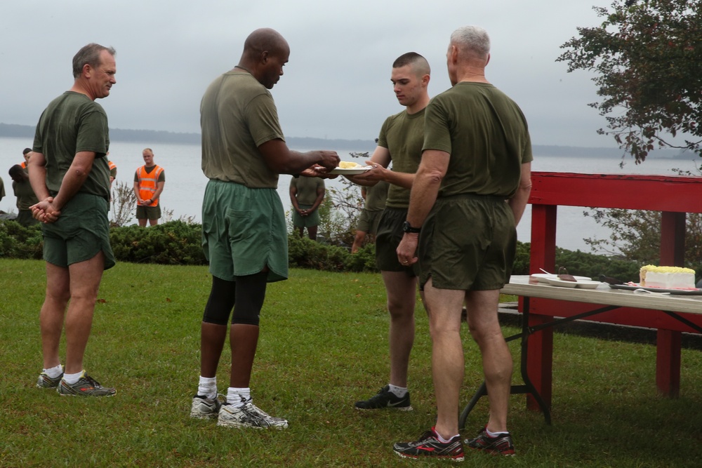 2nd MARDIV celebrates Marine Corps birthday, Veterans Day with motivational run