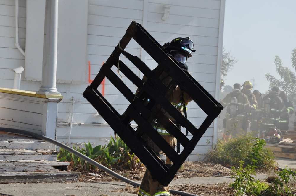 Travis, Beale participate in live fire training exercise