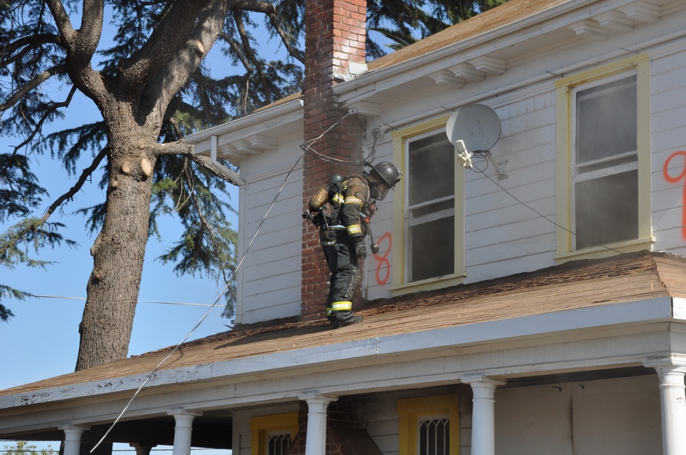 Travis, Beale participate in live fire training exercise