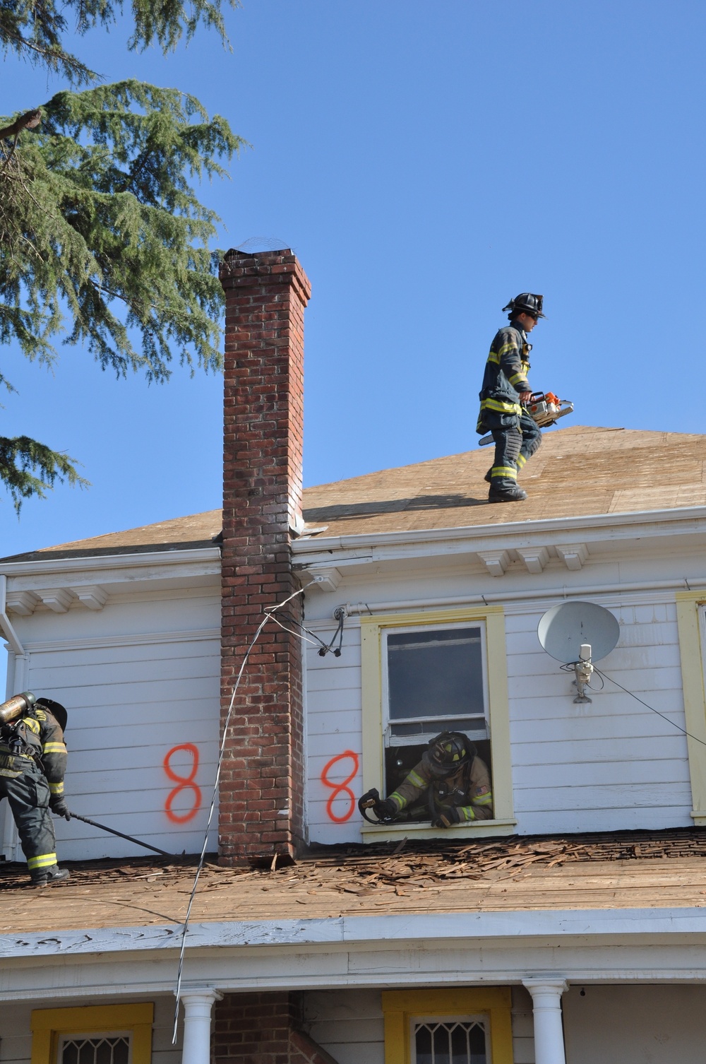 Travis, Beale participate in live fire training exercise