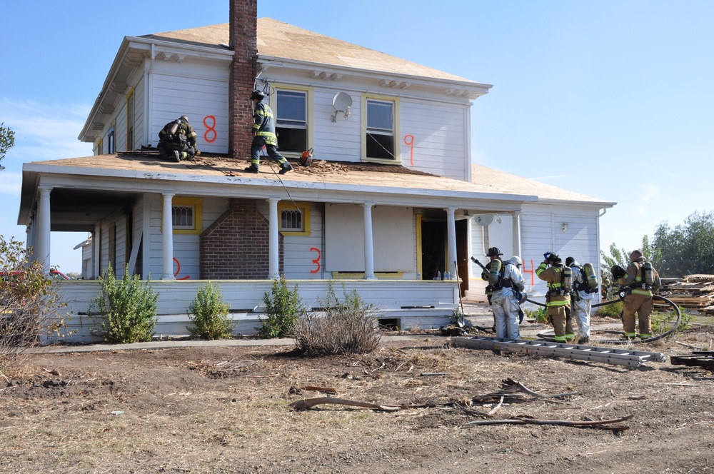 Travis, Beale participate in live fire training exercise