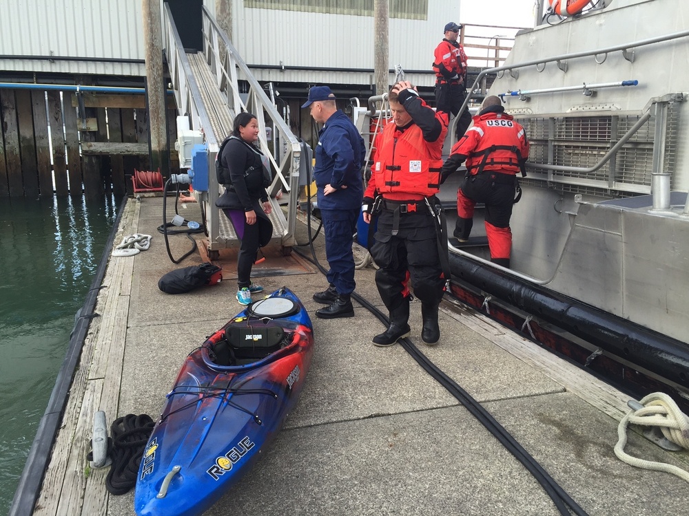 Dvids Images Coast Guard Boatcrew Rescues Kayaker Near Columbia