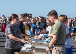 Kearsarge hosts steel beach picnic at sea