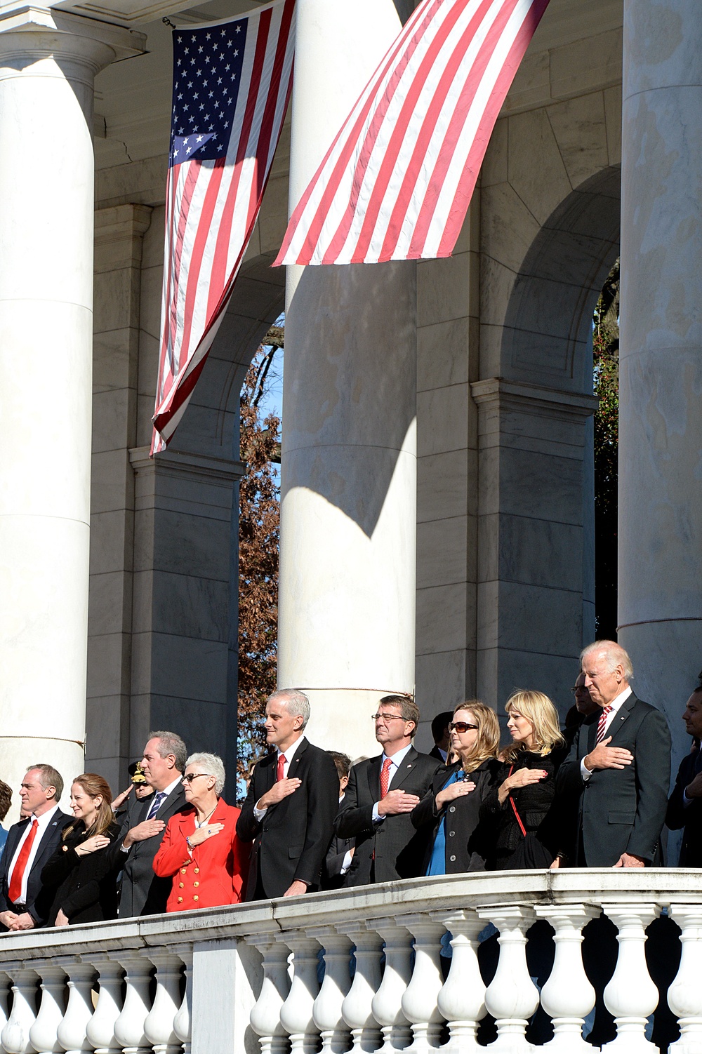 Secretary of defense attends the 62nd annual national Veterans Day observance at Arlington National Cemetery