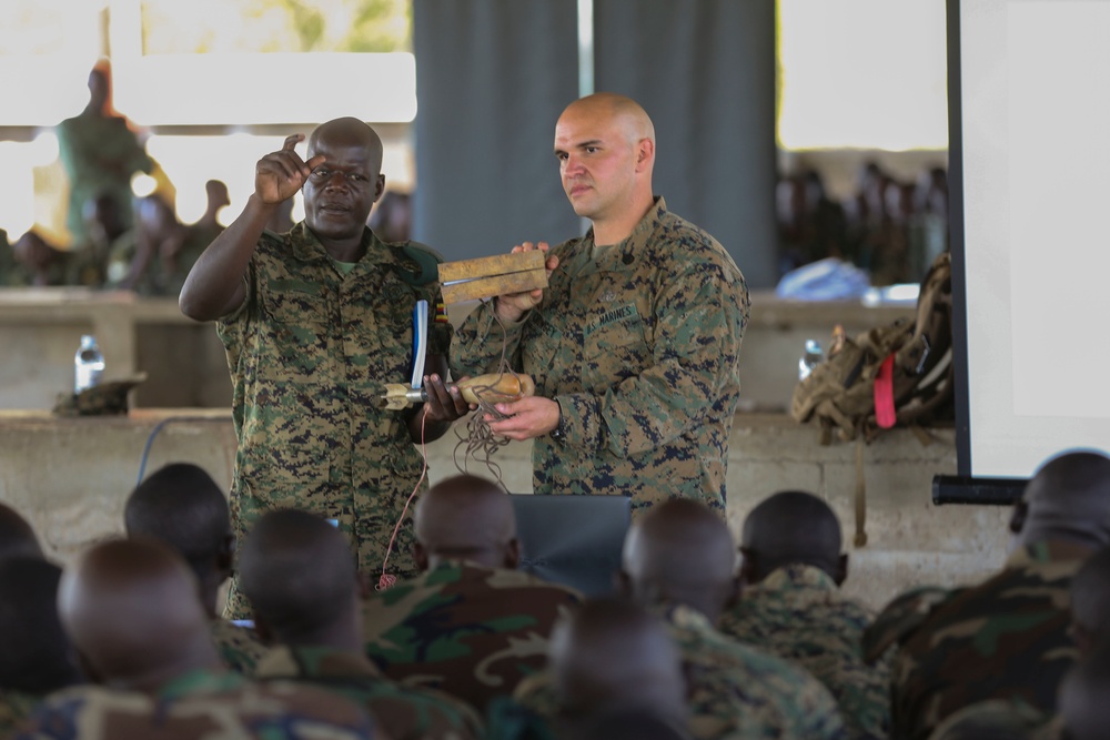 US Marines help strengthen Ugandan forces