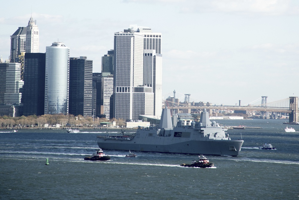 USS New York (LPD 21) departs New York City