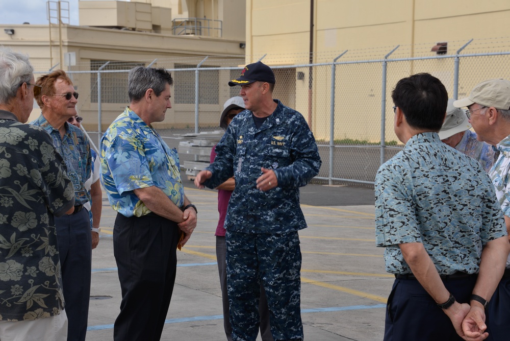 Honolulu Rotarians visit Pearl Harbor Submarine Base for Veterans Day remembrance