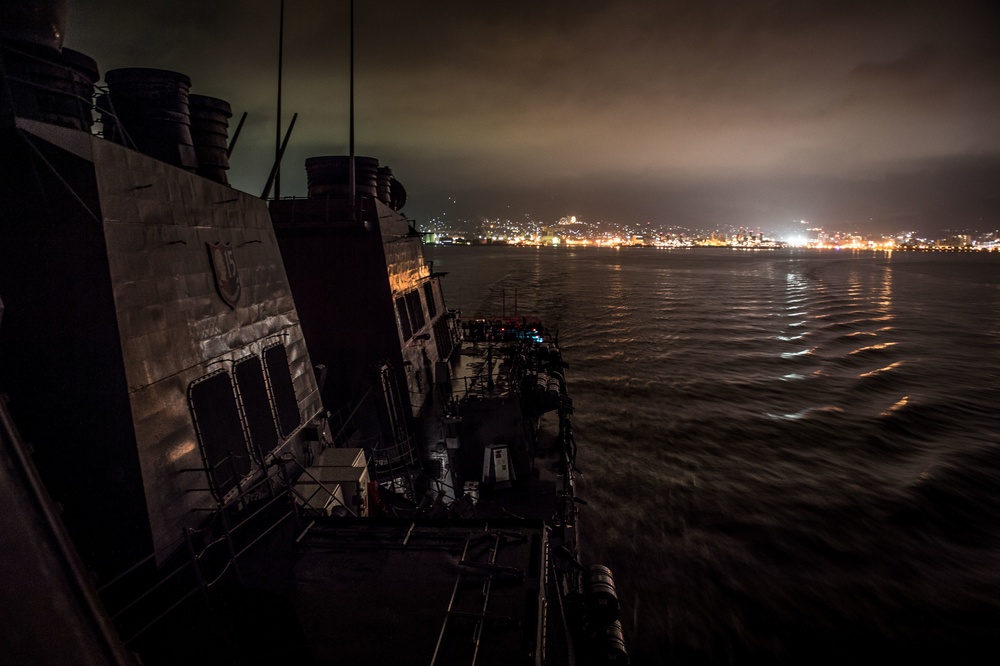 USS Stethem (DDG 63) anchoring drill