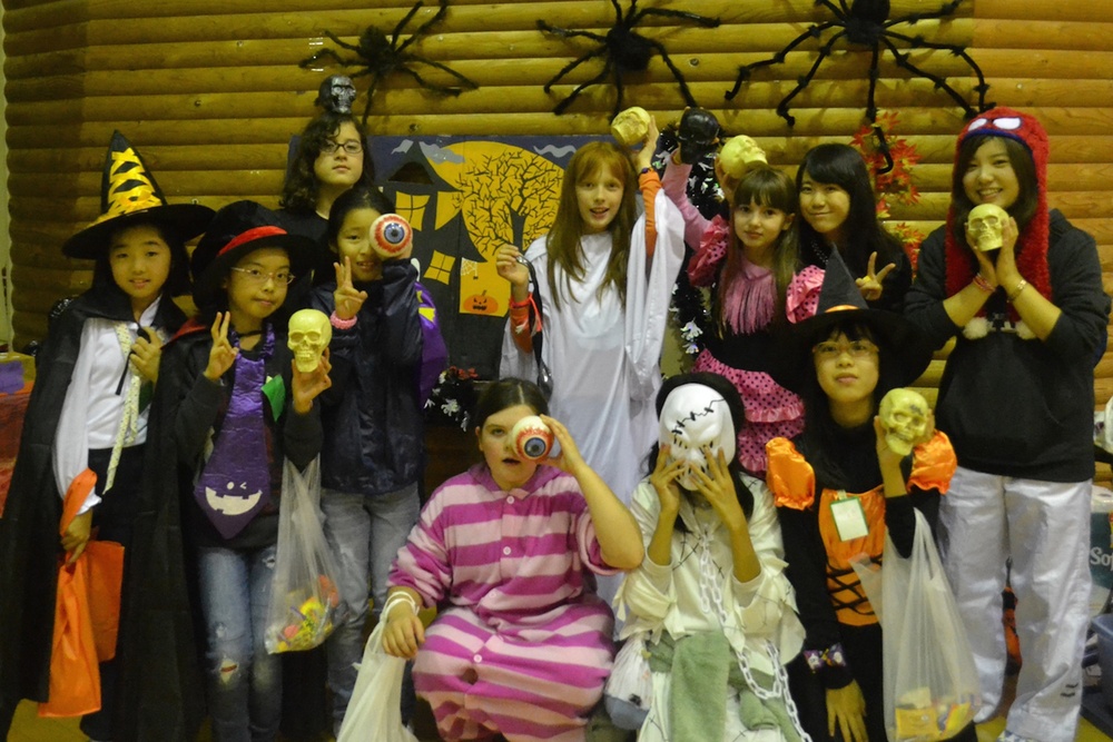 Japanese, American Girls’ Scouts participate in Halloween Camp