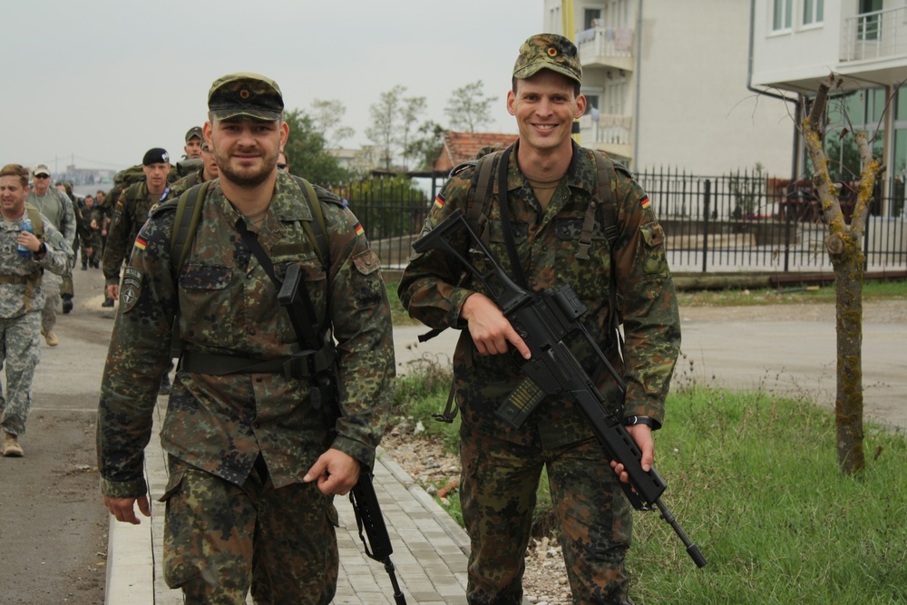 Nearly 1,000 multinational Soldiers complete DANCON march in Kosovo