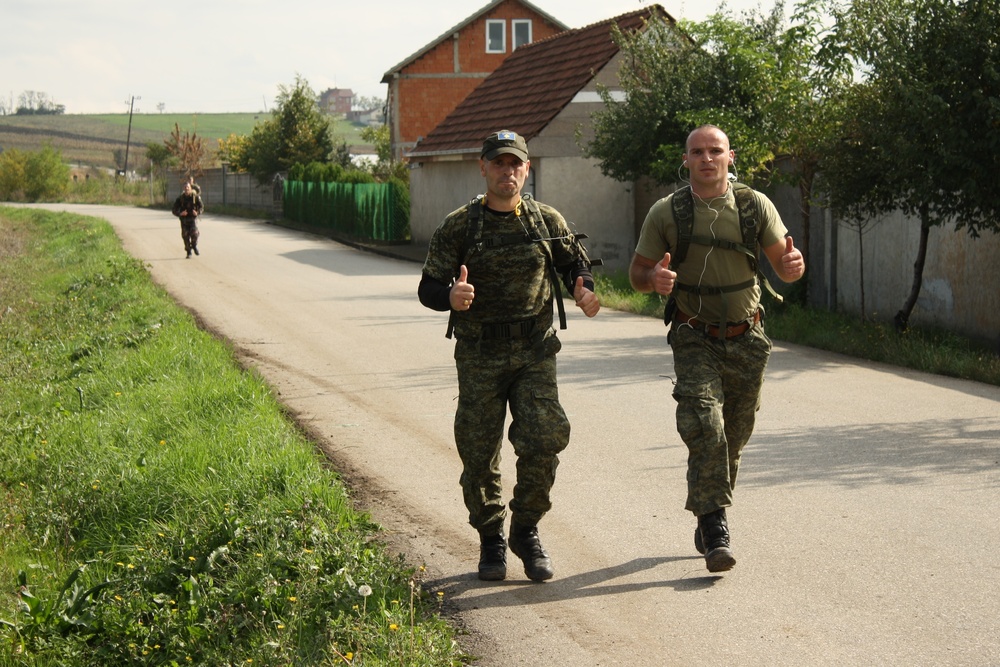 Nearly 1,000 multinational Soldiers complete DANCON march in Kosovo