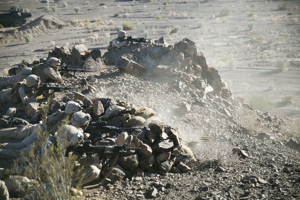 2/2 Marines conquer Battalion Assault Course during ITX 1-16