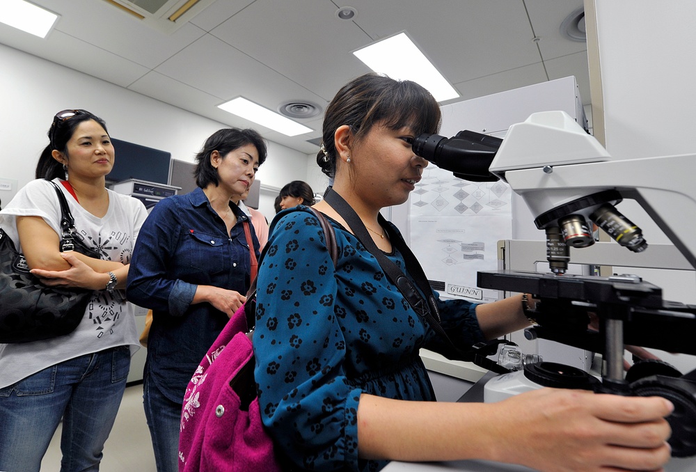 Japanese medical students visit 18th Medical Group