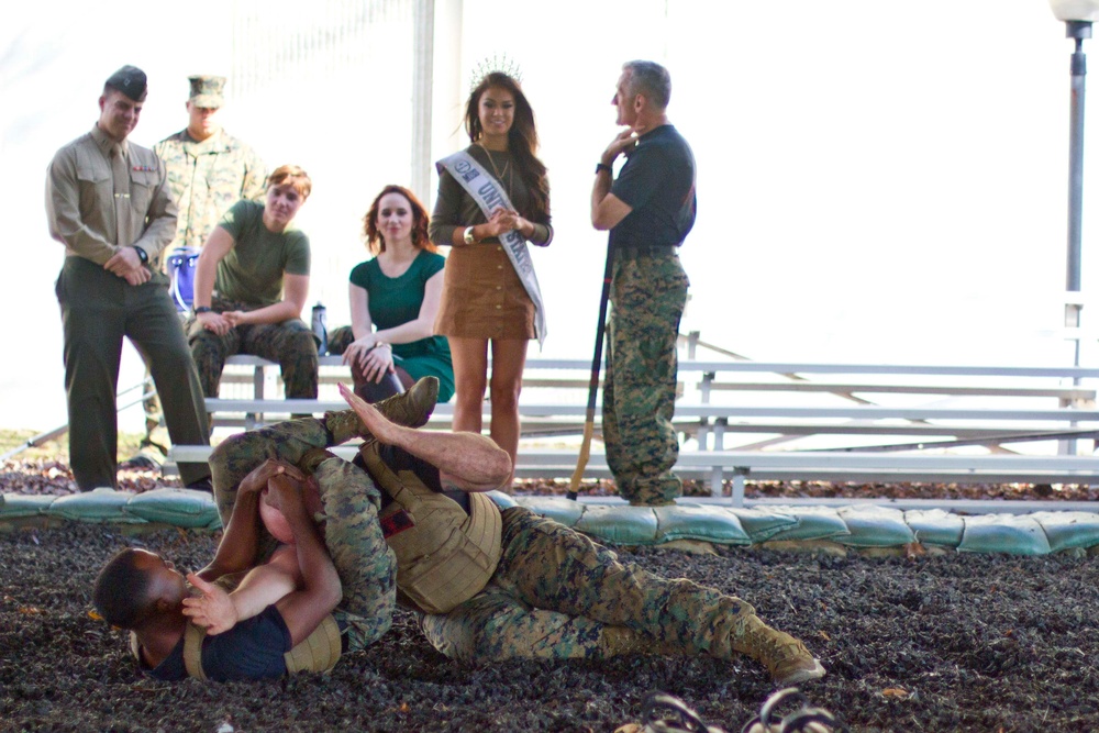 Miss USA visits US Marines