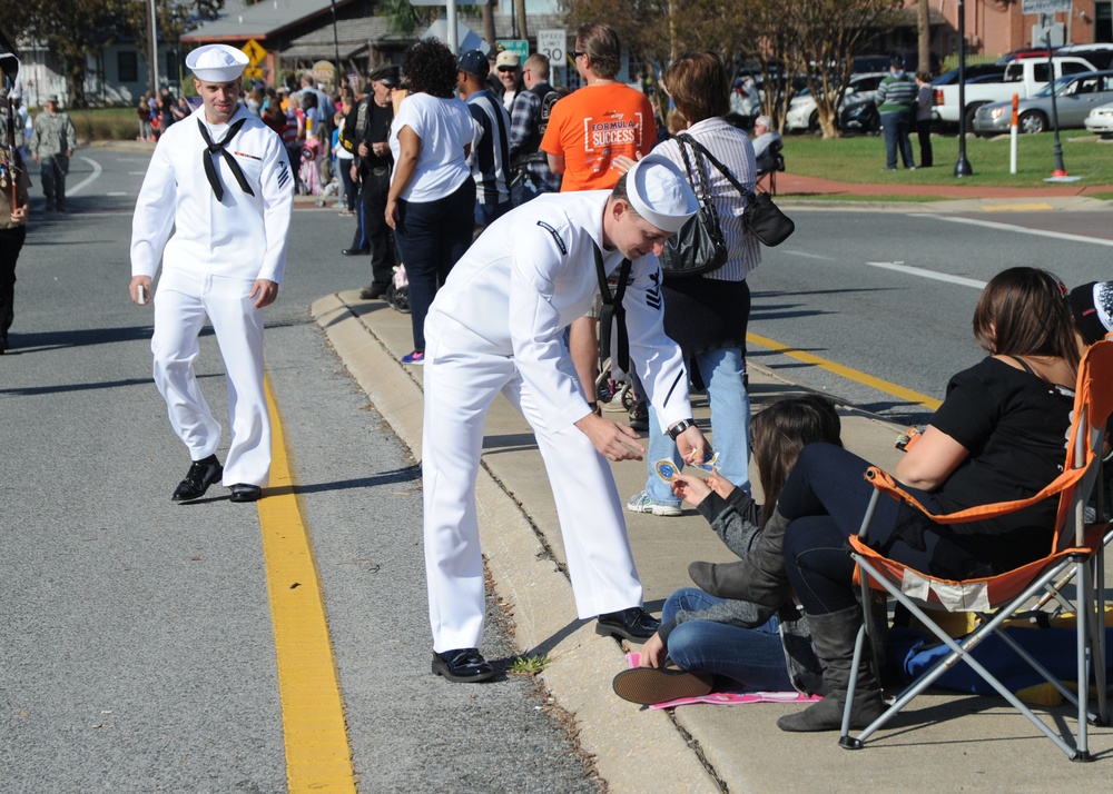 DVIDS Images NHP honors veterans at Pensacola parade [Image 3 of 6]